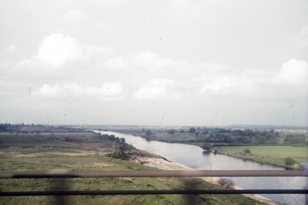 BW197-2-4-1-26 image BW197-2-4-1-26