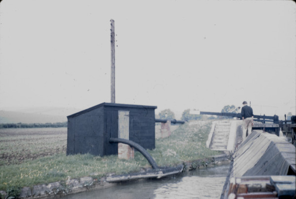 BW197-2-26-46 image BW197-2-26-46