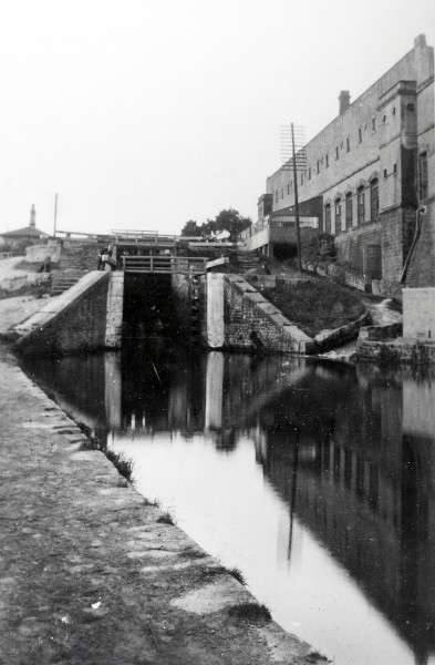 R0146 image R0146