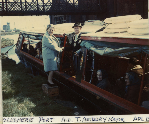 crt_qvisit_46 image crt_qvisit_46