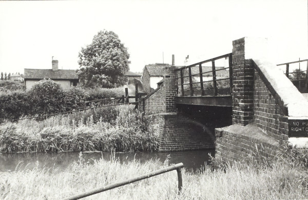 BW200-1-27-17 image BW200-1-27-17