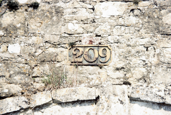 BW197-2-33-28-17 image BW197-2-33-28-17