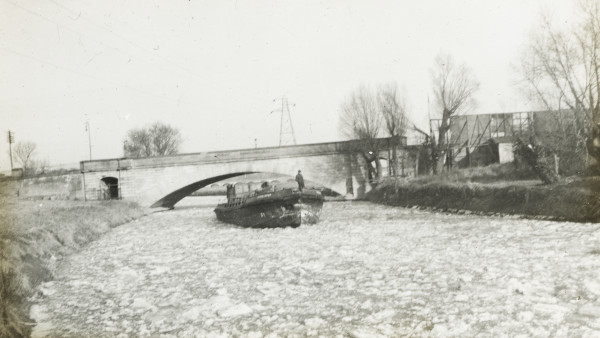 BW197-1-2-37 image BW197-1-2-37