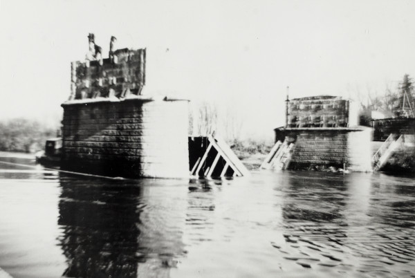 BW192-3-2-2-24-37 image BW192-3-2-2-24-37