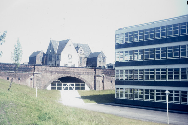 BW197-2-15-6-8 image BW197-2-15-6-8