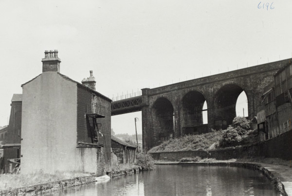 BW192-3-2-1-10-18 image BW192-3-2-1-10-18