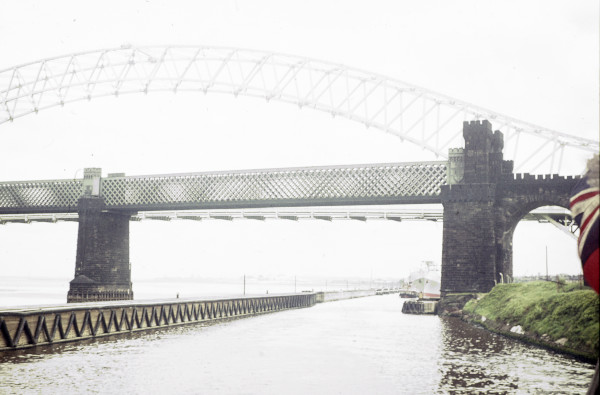 BW197-2-4-1-28 image BW197-2-4-1-28