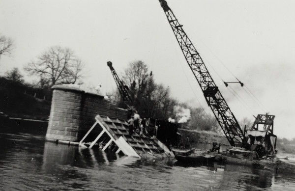 BW192-3-2-2-24-38 image BW192-3-2-2-24-38