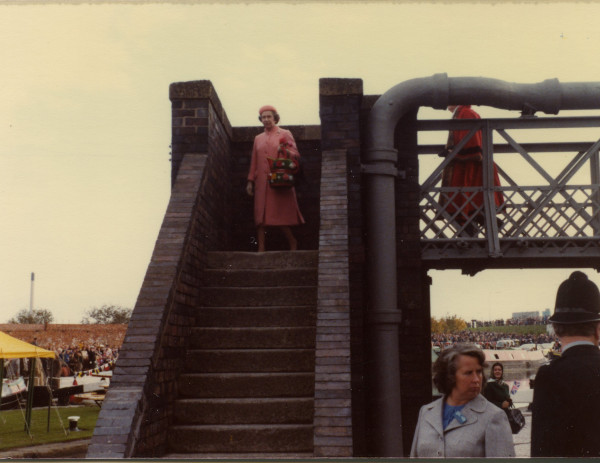 crt_qvisit_28 image crt_qvisit_28