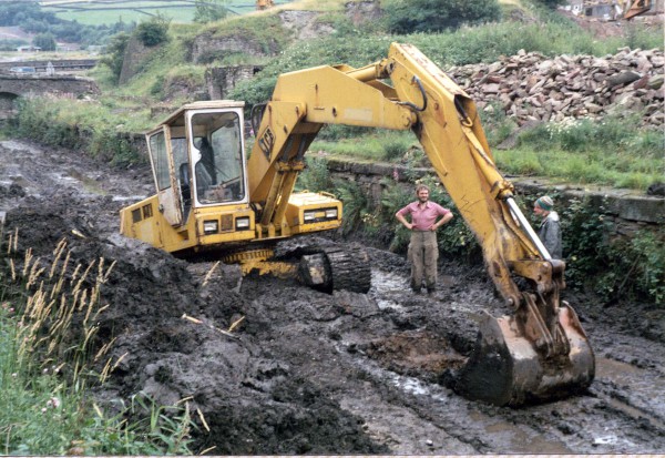 wc85_jcb_bgdown_01 image wc85_jcb_bgdown_01