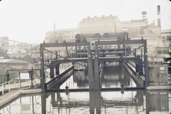 BW197-2-21-25-9 image BW197-2-21-25-9