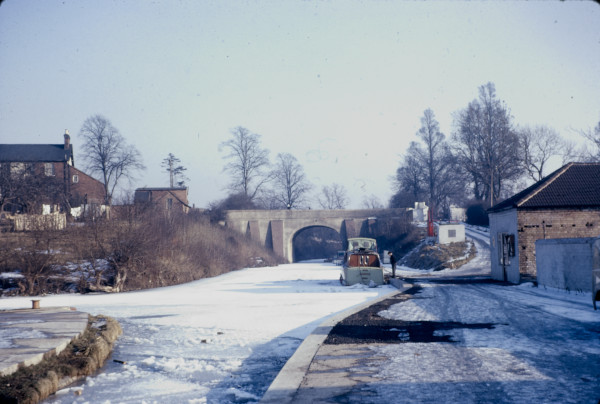 BW197-2-28-9 image BW197-2-28-9