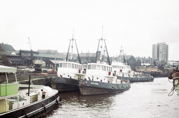 BW197-2-4-1-19 image BW197-2-4-1-19