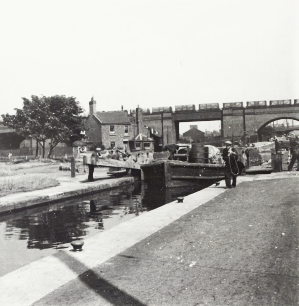 BW192-3-1-2-2-19 image BW192-3-1-2-2-19
