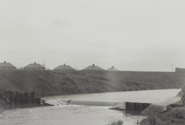 BW192-3-2-1-28-29 image BW192-3-2-1-28-29