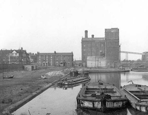 c03248 ellesmere port basin 1960's image c03248 ellesmere port basin 1960's