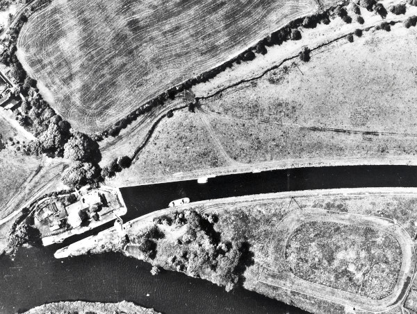 R0389 image R0389