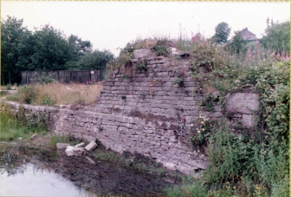 bridge-remains-1983-01 image bridge-remains-1983-01